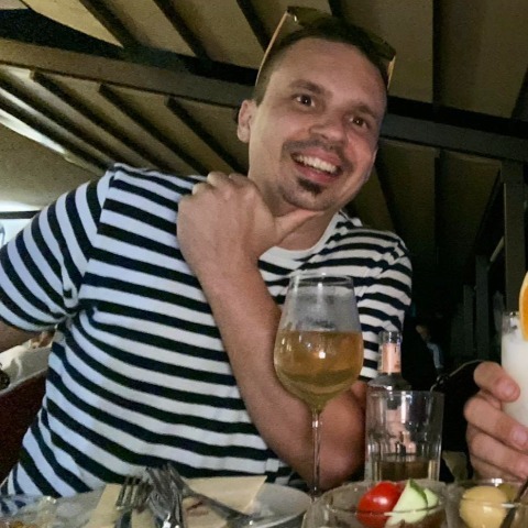 Gábor, 42 éves társkereső profilképe (Velence, 3536601)