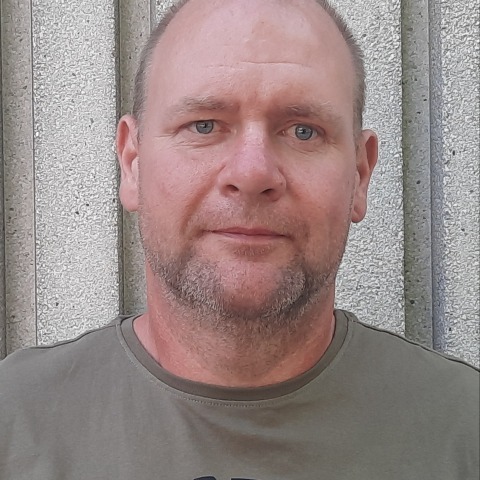 Tibor, 47 éves társkereső profilképe (Csorna, 3517301)