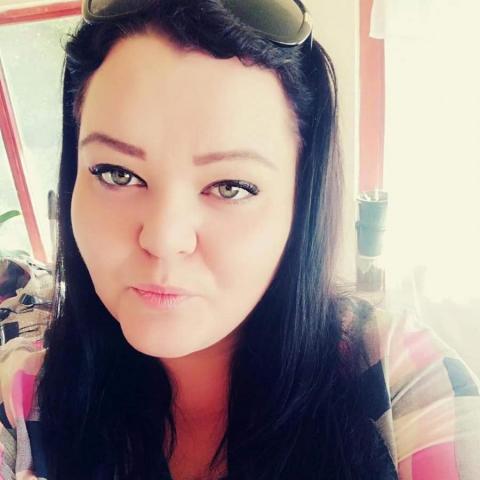 Mónika, 28 éves társkereső nő - Dunaújváros