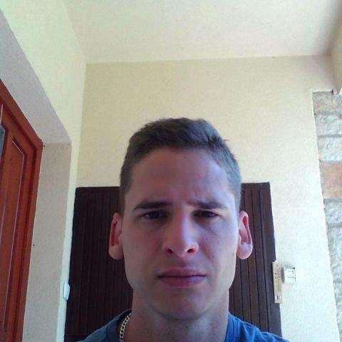 Péter, 37 éves társkereső profilképe (Budajenő, 3252202)