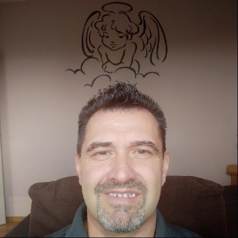 Viktor, 59 éves társkereső profilképe (Dunaújváros, 3700302)