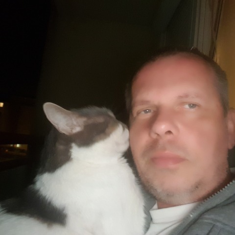 Zoltán, 52 éves társkereső profilképe (Üröm, 4652702)