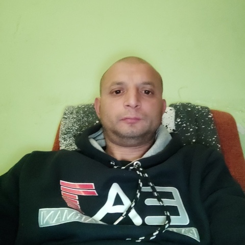 Tibor, 41 éves társkereső profilképe (Budapest, IX., 4374603)
