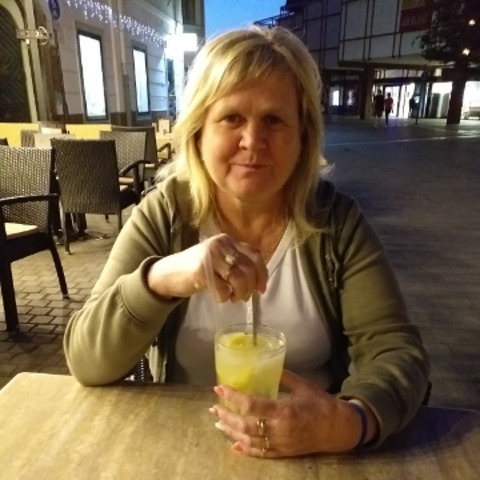 Ilona, 57 éves társkereső profilképe (Szank, 4394604)