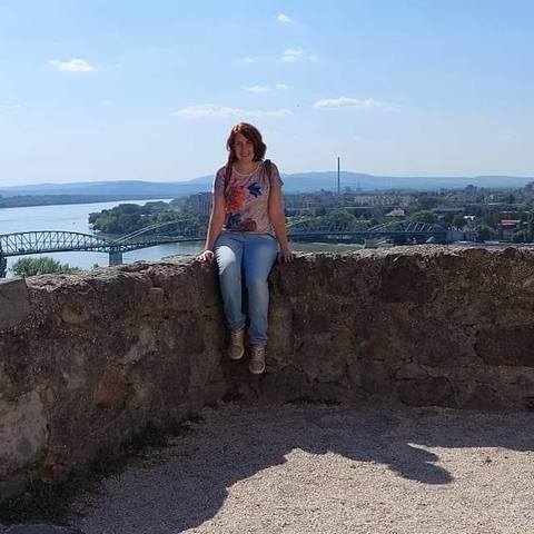 Áriel, 28 éves társkereső nő - Budapest