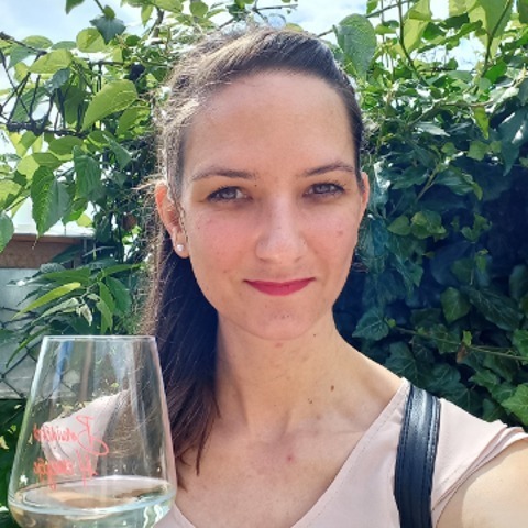 Dalma, 33 éves társkereső profilképe (Budapest, X., 4377107)