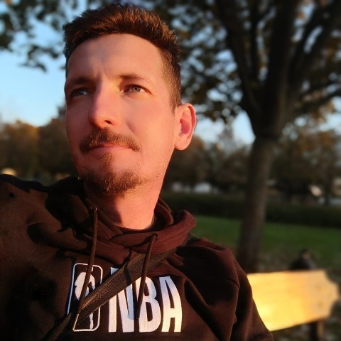 Péter, 43 éves társkereső profilképe (Isaszeg, 4486911)