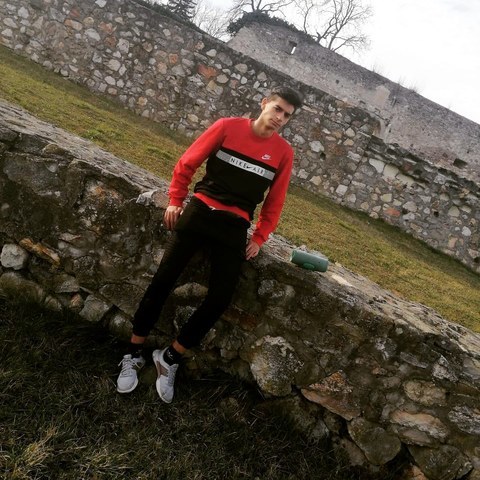 Martin, 23 éves társkereső profilképe (Tolcsva, 3825012)