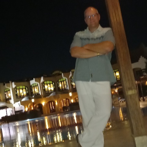 András, 48 éves társkereső profilképe (Érd, 3581813)