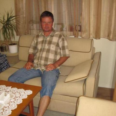 Jani, 53 éves társkereső profilképe (Nemesnádudvar, 2664514)