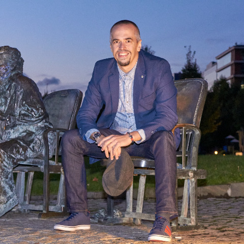 társkereső alternatívaként)