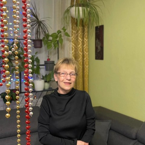 Zsuzsa, 64 éves társkereső profilképe (Budapest, X., 4249618)