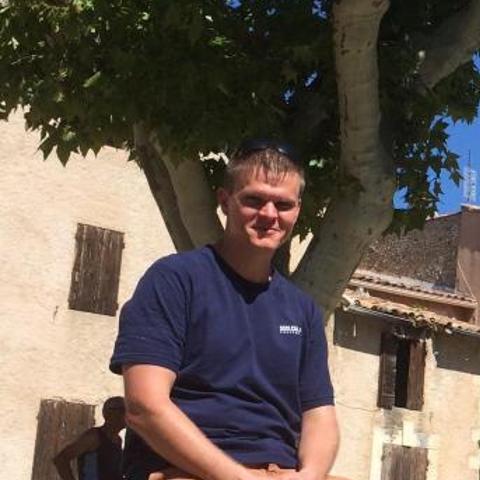 Gábor, 45 éves társkereső profilképe (Egyesült Királyság, 2828119)