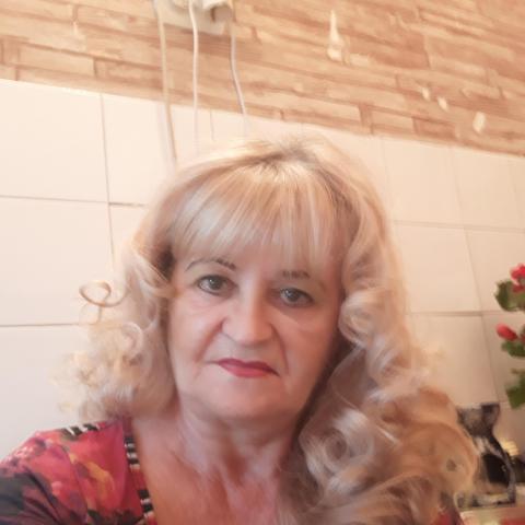 Katalin, 65 éves társkereső nő - Miskolc