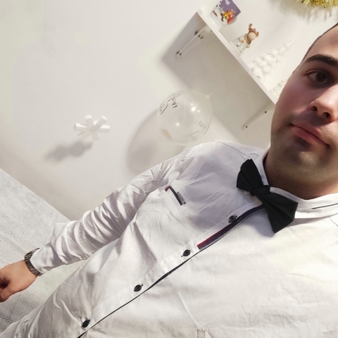 Levente, 26 éves társkereső profilképe (Esztergom, 4052922)