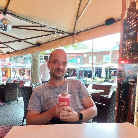 Gyula, 39 éves társkereső profilképe (Berettyóújfalu, 4425823)