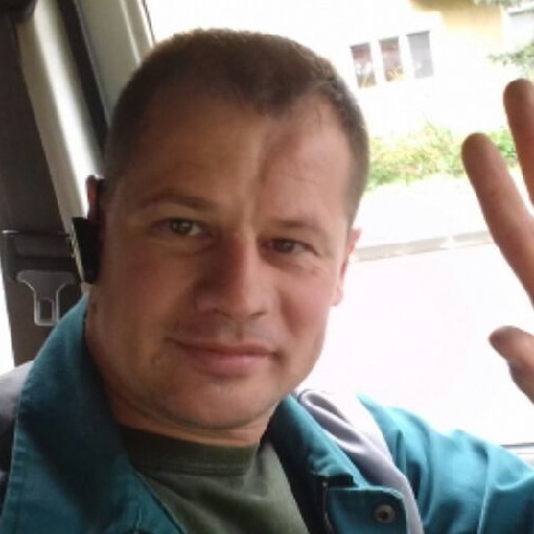 Zsolt, 49 éves társkereső profilképe (Komló, 2912425)