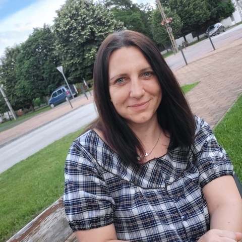 Erika, 46 éves társkereső profilképe (Gyál, 4404725)