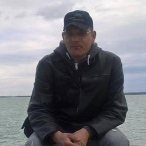Péter, 39 éves társkereső profilképe (Csorna, 3596327)