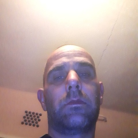 Zoltan, 44 éves társkereső profilképe (Füzesgyarmat, 4387628)