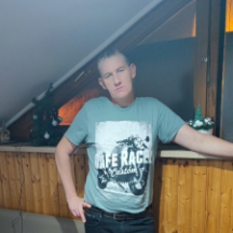 Péter, 48 éves társkereső profilképe (Celldömölk, 4329629)