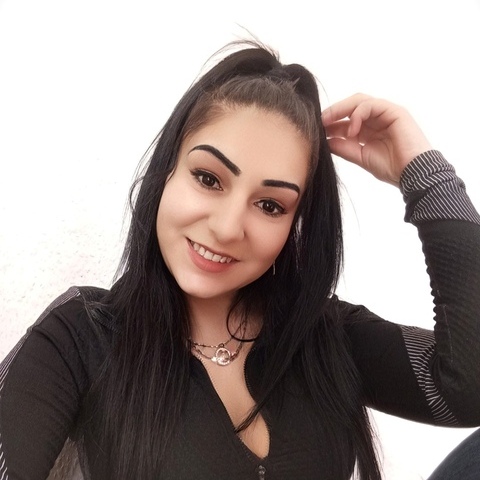 Nikolett, 32 éves társkereső profilképe (Ózd, 4757929)