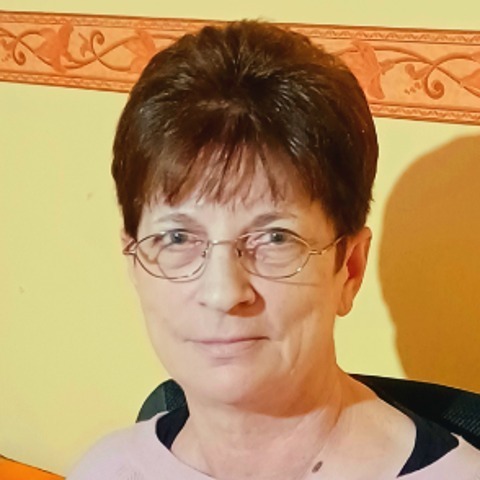 Juli, 61 éves társkereső profilképe (Békéscsaba, 3498830)