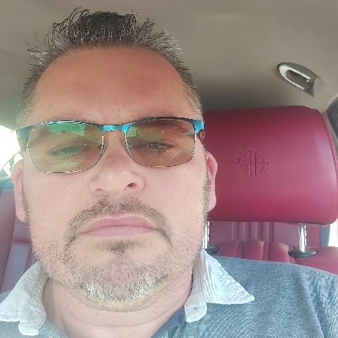 Péter, 49 éves társkereső profilképe (Gödöllő, 3701032)