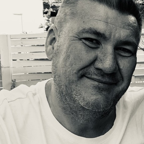 Gyula, 53 éves társkereső profilképe (Budapest, 4418532)