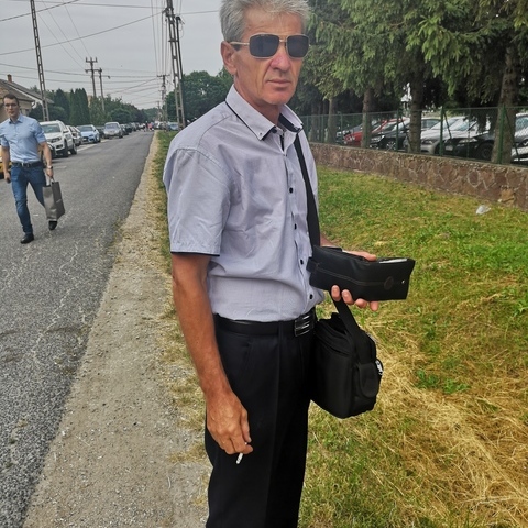 Róbert, 58 éves társkereső profilképe (Marcaltő, 3851332)