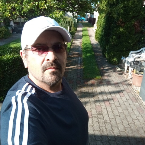 Attila, 48 éves társkereső profilképe (Dunaharaszti, 3541334)
