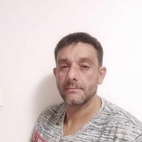 Krisztián, 47 éves társkereső profilképe (Sopron, 4272536)