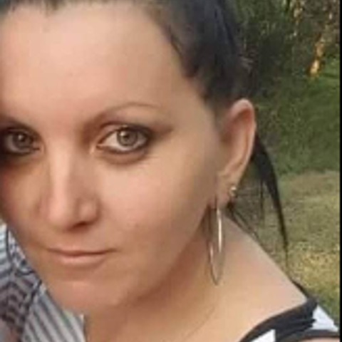 Nikolett, 42 éves társkereső profilképe (Miskolc, 4388537)