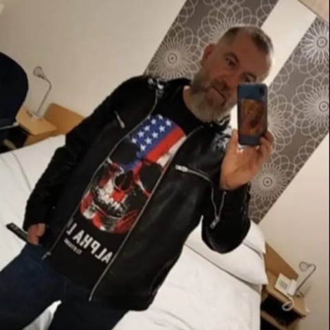 Tamás, 50 éves társkereső profilképe (Kecskemét, 4354137)