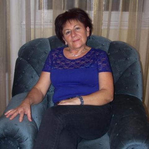 Julika, 70 éves társkereső profilképe (Vámospércs, 2350839)