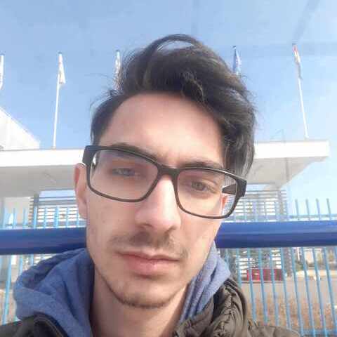 Zoli, 21 éves társkereső profilképe (Nyírmada, 4596439)