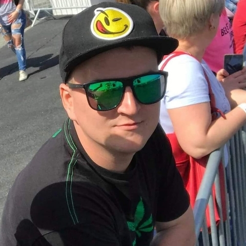 Ádám, 37 éves társkereső profilképe (Ostffyasszonyfa, 4179140)