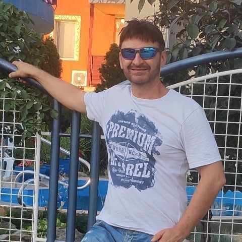 Ferenc, 47 éves társkereső profilképe (Pápa, 1295441)