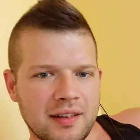 Csaba, 31 éves társkereső profilképe (Budapest, VIII., 3651542)