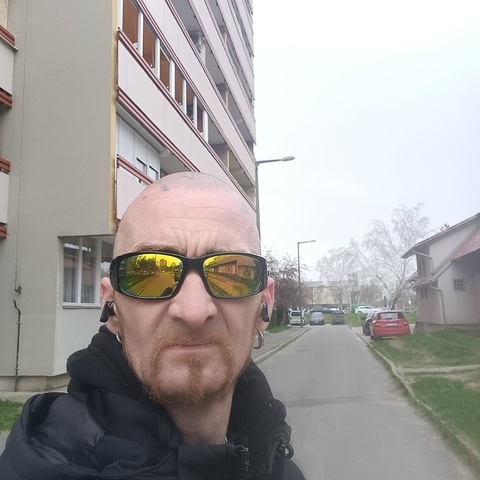 József, 42 éves társkereső profilképe (Győr, 4361742)