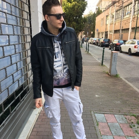 István, 26 éves társkereső profilképe (Budapest, X., 3555144)