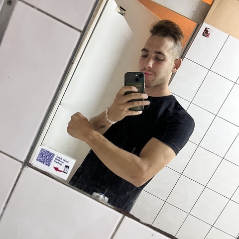 Dani, 22 éves társkereső profilképe (Pécs, 4396444)