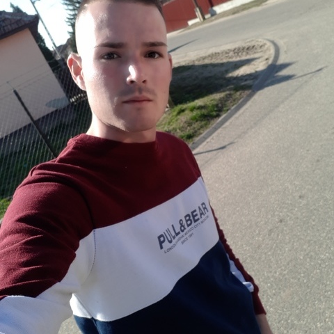 Zoltán, 26 éves társkereső profilképe (Hosszúpályi, 4404344)
