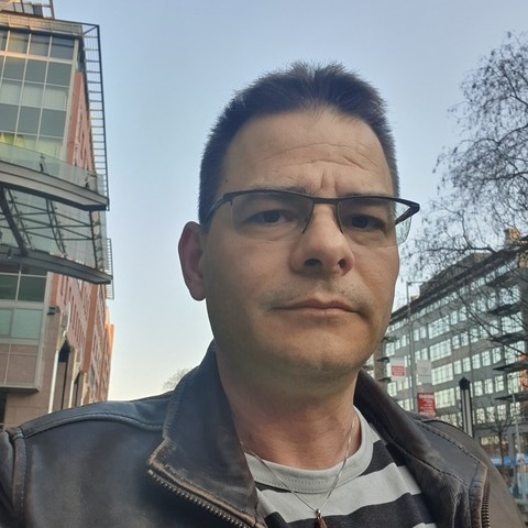 Tamás, 48 éves társkereső profilképe (Budapest, VIII., 4404846)