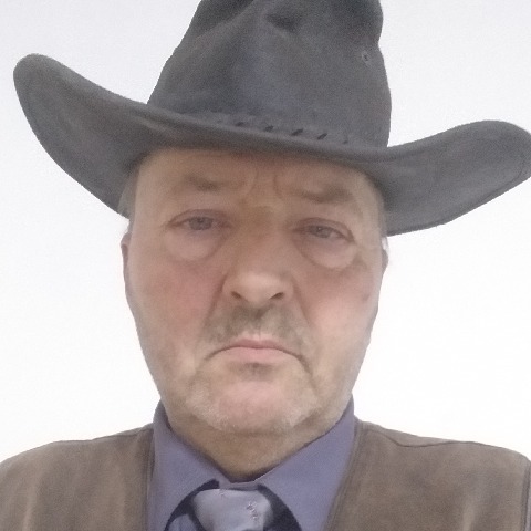 József, 57 éves társkereső profilképe (Sárbogárd, 4004547)