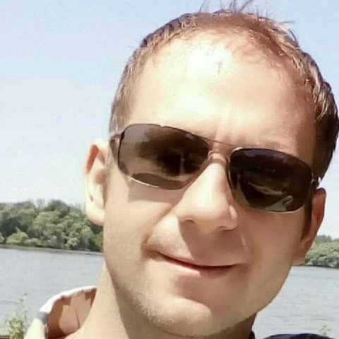 Viktor, 40 éves társkereső profilképe (Budapest, XIV., 4052147)