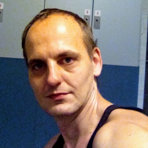 Zoltan, 38 éves társkereső profilképe (Pécs, 4408548)