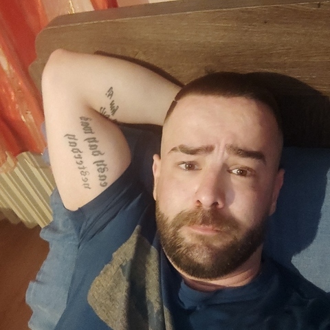 Balázs, 37 éves társkereső profilképe (Sajószentpéter, 4403548)