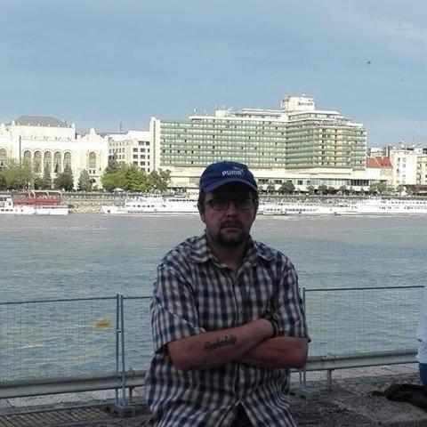 Tibor, 44 éves társkereső profilképe (Kiskunlacháza, 3395250)