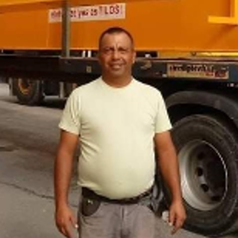 Zoltan, 49 éves társkereső profilképe (Ózd, 4395051)